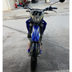 Sticker con Número Personalizado – Pegatina resistente para moto o coche